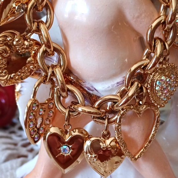 VALENTINE'S GIFT!😍 "KIRKS FOLLY" ALL HEARTS BRACELET WITH LOCKET! - Picture 2 of 14